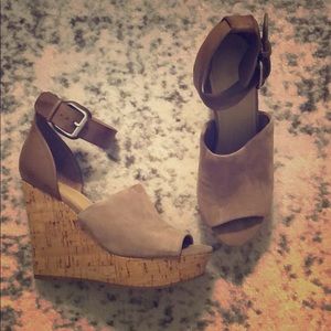 Marc Fisher Wedges